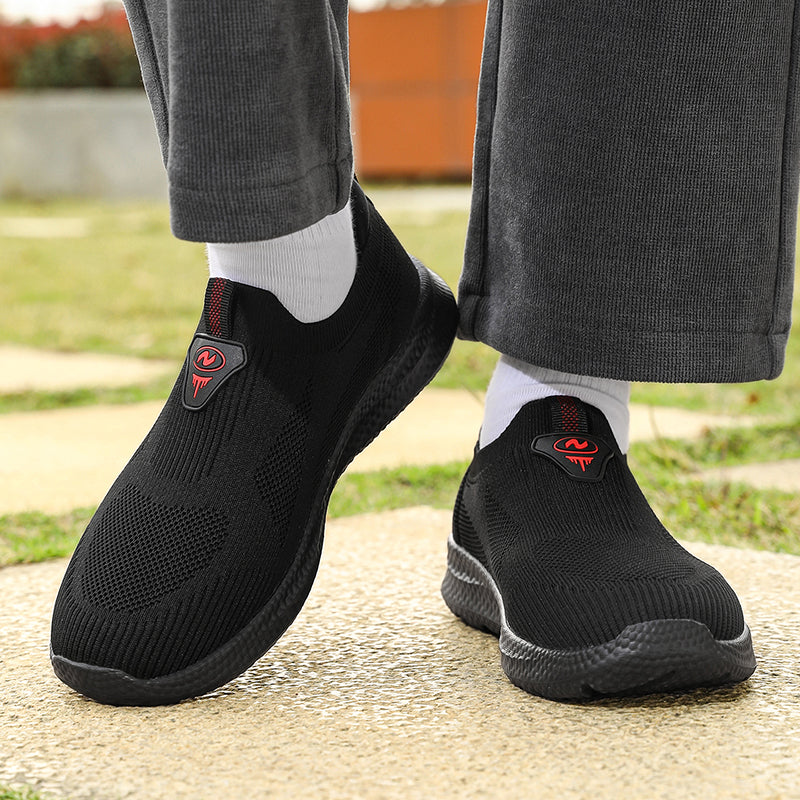 Men’s Lightweight Slip-On Shoes – Breathable Knit, Wide Fit, Comfortable & Flexible for Everyday & Outdoor Wear