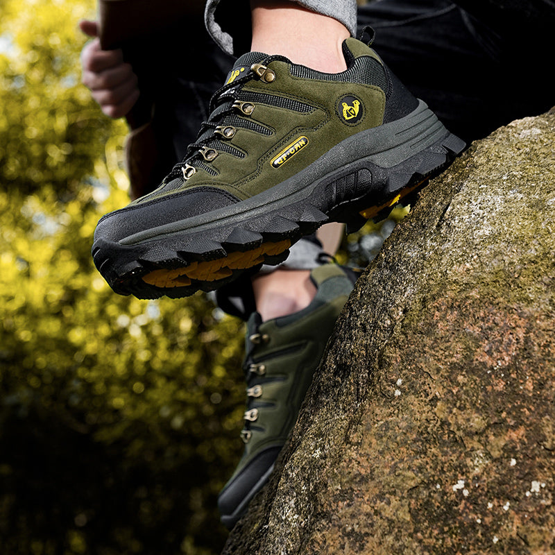 Men’s Rugged Outdoor Shoes – Wide Toe Comfort, Strong Grip & Built for Tough Terrain